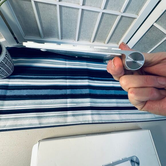 Apple Wireless Keyboard White Keys Aluminum Metal Base - Picture 8 of 12